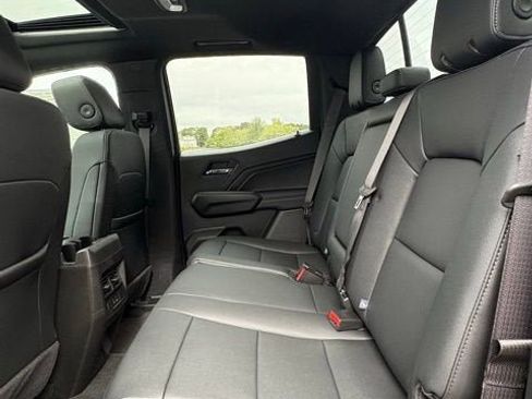 New 2026 GMC Canyon Elevation w/ Convenience Package image 15