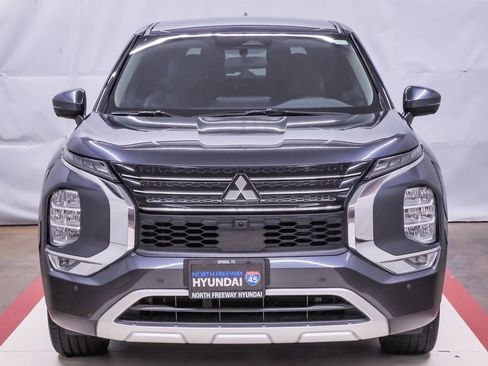 Used 2024 Mitsubishi Outlander SE image 4