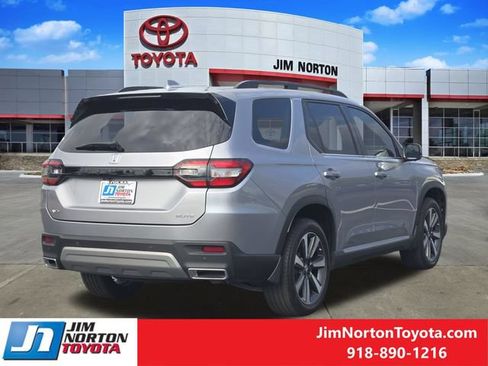Used 2024 Honda Pilot Elite image 7
