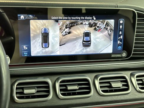 Used 2024 Mercedes-Benz GLS 450 4MATIC image 20