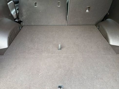 Used 2019 Hyundai Santa Fe SE image 13