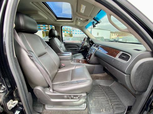 Used 2013 GMC Yukon XL Denali AWD/4WD image 9
