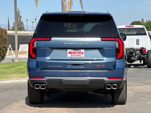 New 2026 GMC Yukon Denali w/ Denali Reserve Package AWD/4WD image 5
