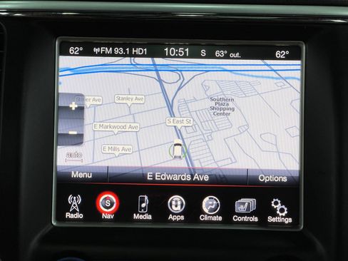 Used 2016 Jeep Grand Cherokee SRT image 10