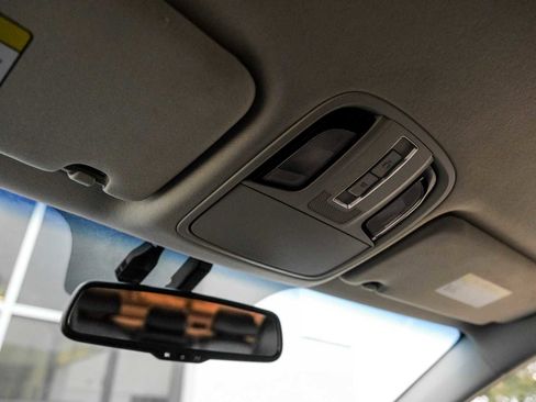 Used 2019 Kia Cadenza Premium image 28