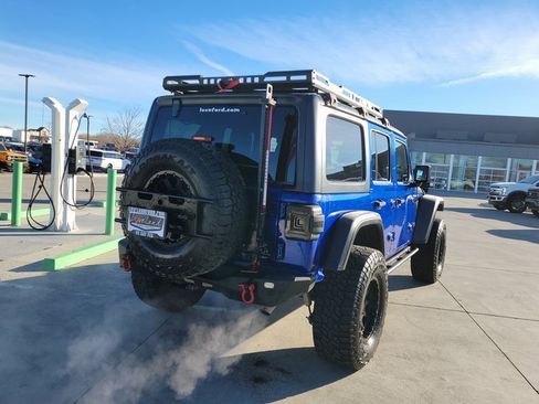 Used 2019 Jeep Wrangler Unlimited Rubicon image 3