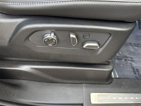 Used 2023 Cadillac Escalade Sport Platinum w/ LPO, ONYX Package image 43