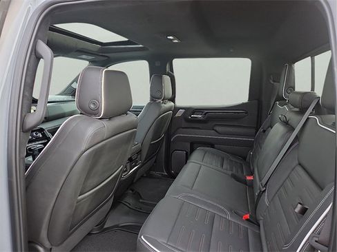 Used 2024 GMC Sierra 1500 AT4X image 11