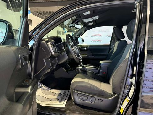 Used 2023 Toyota Tacoma TRD Off-Road image 27