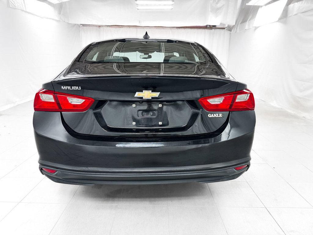 Used 2018 Chevrolet Malibu LS FWD image 5
