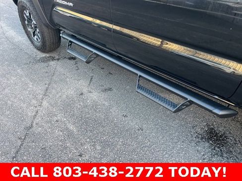 Used 2023 Toyota Tacoma TRD Off-Road image 30