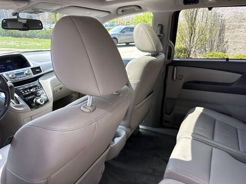 Used 2011 Honda Odyssey EX-L image 29