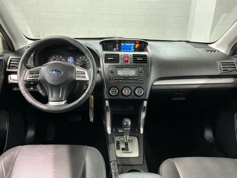 Used 2015 Subaru Forester 2.5i Limited AWD/4WD image 6