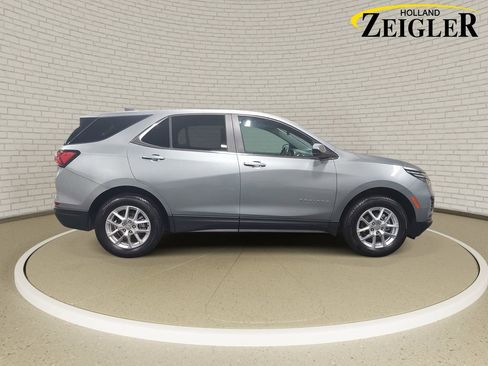Used 2024 Chevrolet Equinox LT image 4