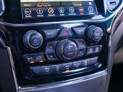 Used 2019 Jeep Grand Cherokee Altitude RWD image 21