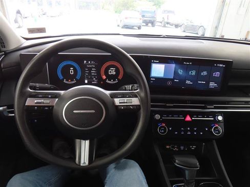 Used 2025 Hyundai Tucson SEL FWD image 20