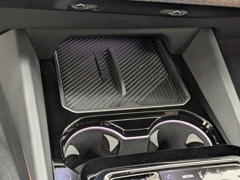 Certified 2025 BMW i5 xDrive40 image 25