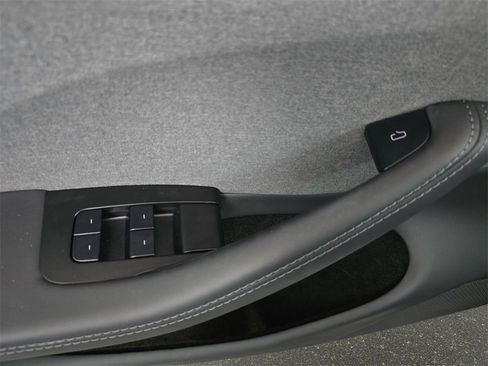 Used 2025 Tesla Model 3 Long Range image 27