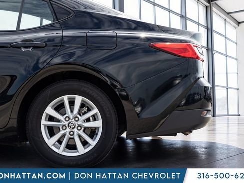 Used 2025 Toyota Camry LE FWD image 27