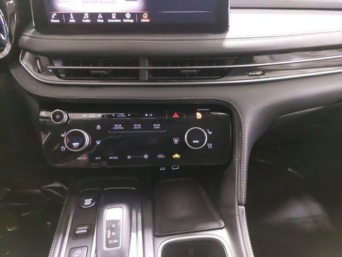 Used 2023 INFINITI QX60 Luxe w/ Performance Audio Package FWD image 22