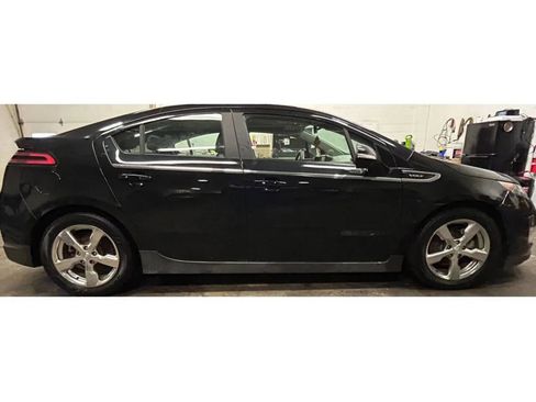 Used 2013 Chevrolet Volt Premium w/ Premium Trim Package image 6
