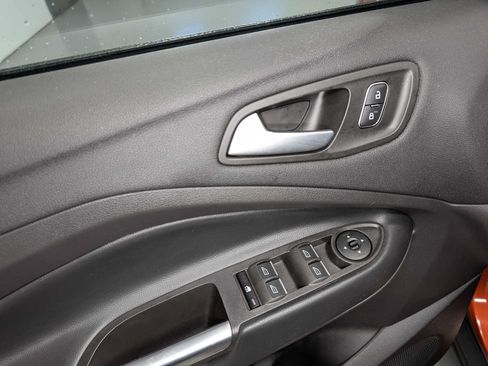 Used 2019 Ford Escape SE AWD/4WD image 36