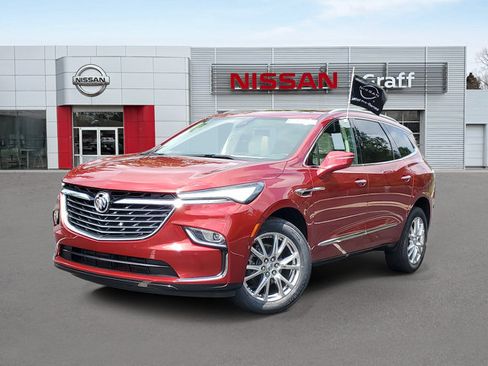Used 2023 Buick Enclave Essence w/ Experience Buick Package FWD image 1