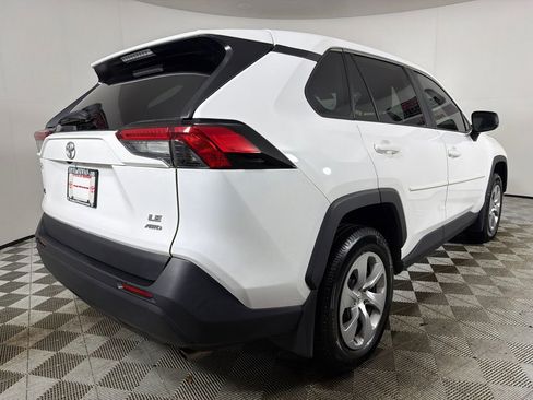 Used 2023 Toyota RAV4 LE AWD/4WD image 3