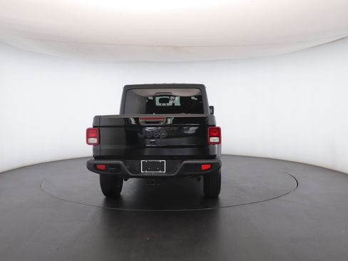 Used 2022 Jeep Gladiator Sport image 22