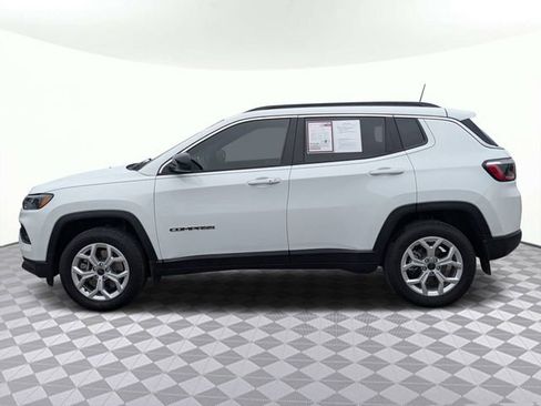 Used 2025 Jeep Compass Latitude w/ Convenience Group image 6