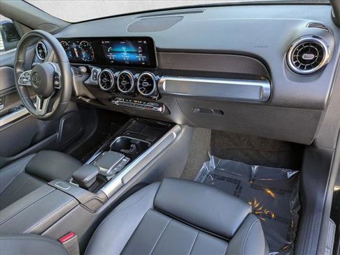 Certified 2022 Mercedes-Benz GLB 250 image 23