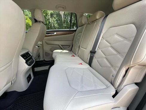 Used 2026 Volkswagen Atlas SE FWD image 8