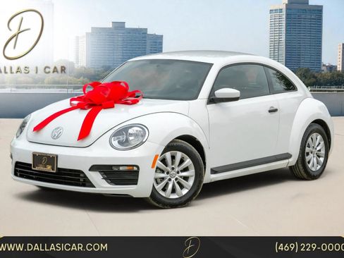 Used 2018 Volkswagen Beetle 2.0T S FWD image 1