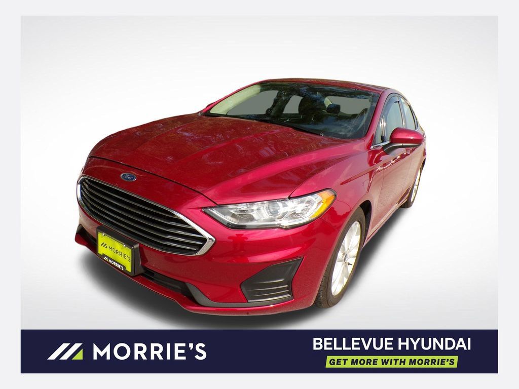 Used 2019 Ford Fusion SE FWD image 1
