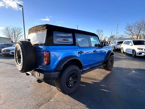 Used 2023 Ford Bronco Wildtrak image 12