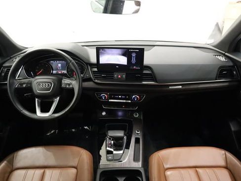 Used 2023 Audi Q5 2.0T Premium w/ Convenience Package image 15