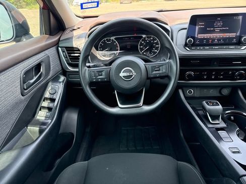 Certified 2023 Nissan Rogue S FWD image 13