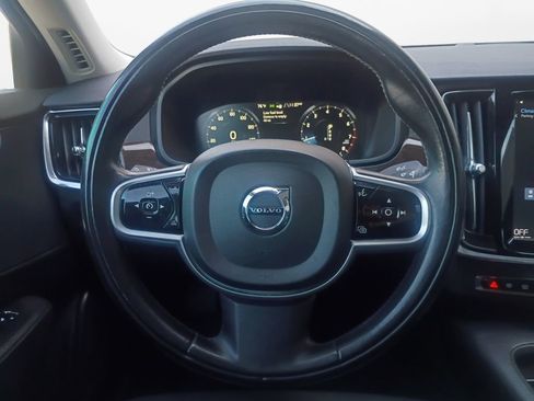 Used 2018 Volvo S90 T5 Momentum w/ Convenience Package image 21