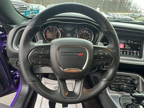 Used 2018 Dodge Challenger R/T image 27