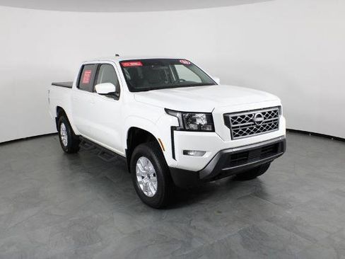 Certified 2023 Nissan Frontier SV w/ Tow Package image 14