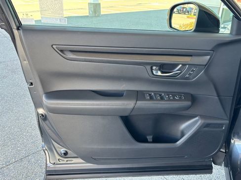 Used 2025 Honda CR-V Sport-L image 26