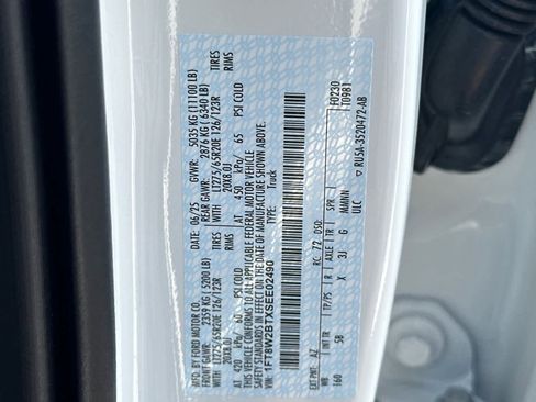 New 2025 Ford F250 Lariat w/ Lariat Ultimate Package image 28