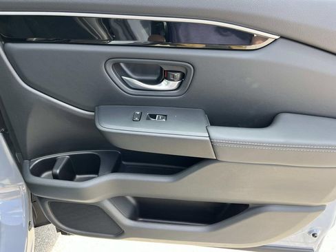 Used 2025 Honda Pilot Touring image 24
