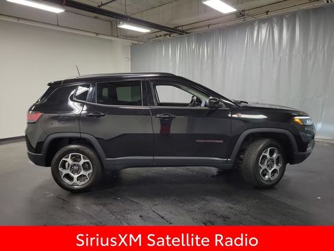 Used 2022 Jeep Compass Trailhawk w/ Trailhawk Elite Group AWD/4WD image 9