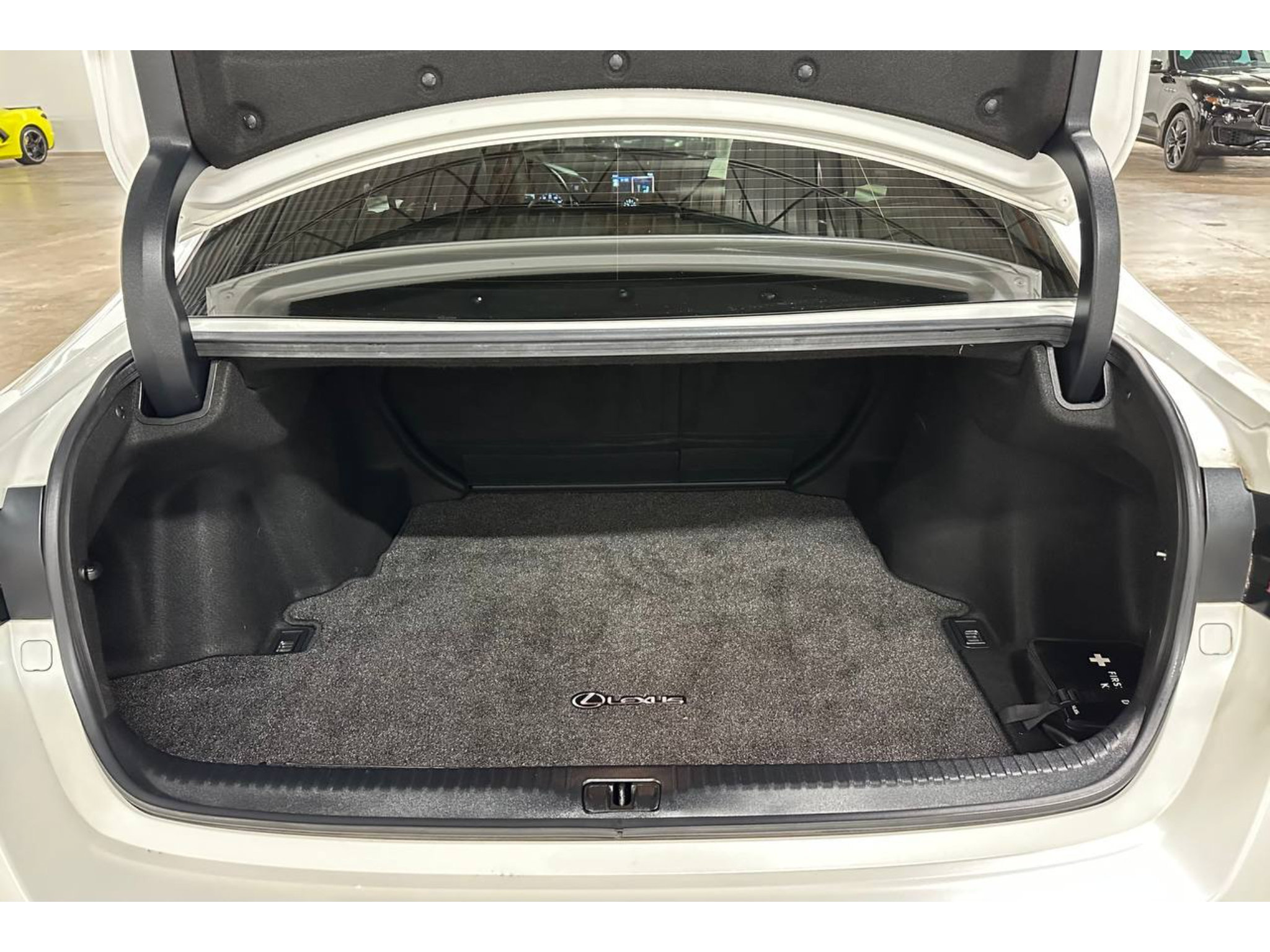 Used 2020 Lexus RC 350 w/ Premium Package RWD image 15