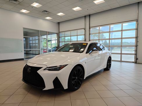 Used 2023 Lexus IS 350 F Sport w/ Memory Package AWD/4WD image 7