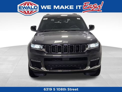 New 2025 Jeep Grand Cherokee L Limited w/ Luxury Tech Group II image 17