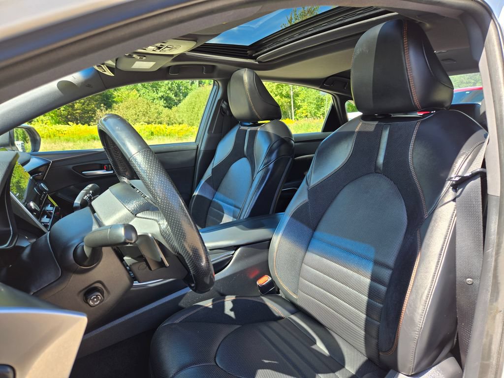 Used 2019 Toyota Avalon Touring w/ All Weather Liner Package FWD image 13