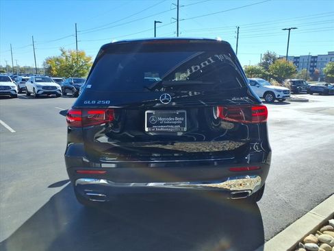 New 2025 Mercedes-Benz GLB 250 4MATIC image 5