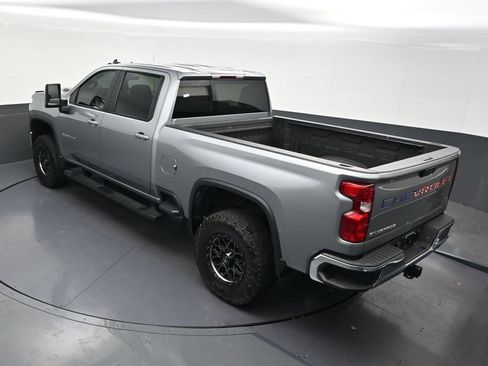 Used 2025 Chevrolet Silverado 2500 LT AWD/4WD image 22